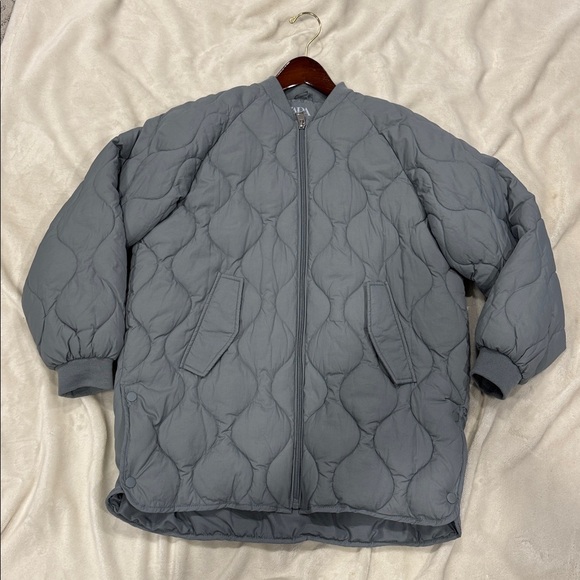 Zara Kids Oversized Quilted bomber Jacket -size 13/14 - Picture 2 of 9